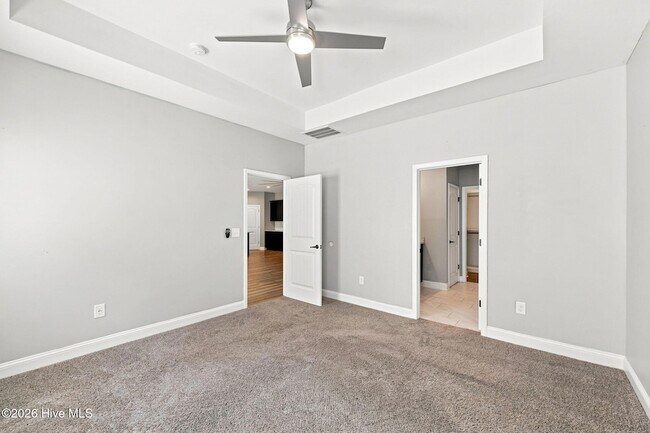 Building Photo - 233 Forester Dr
