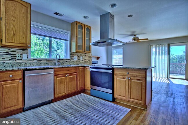 Building Photo - 1209 Merton Trail