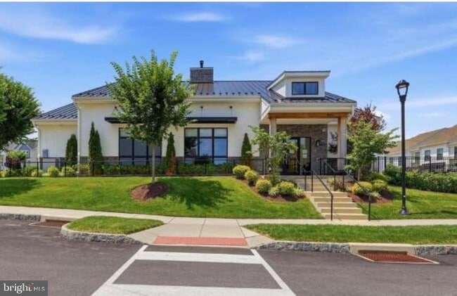 Building Photo - 148 Kennedy Dr