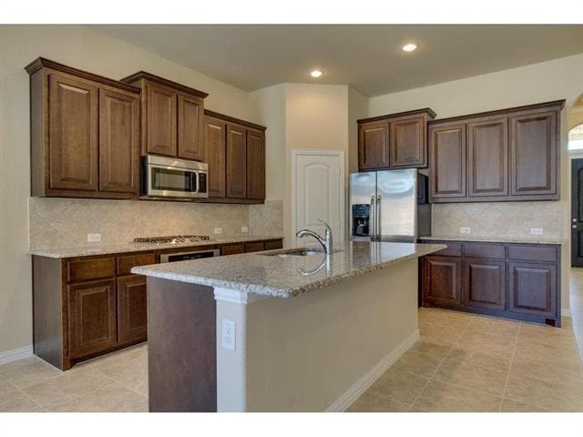 Building Photo - 3800 Gennaker Dr