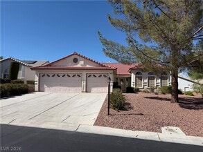Building Photo - 5004 Elm Grove Dr