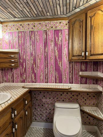 Building Photo - 2309 Richwood Dr