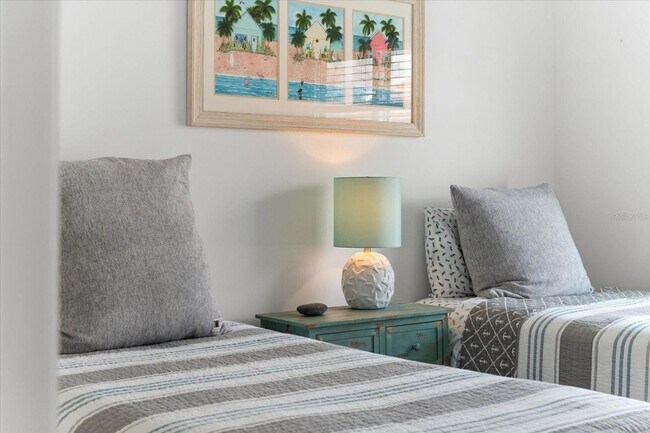 Building Photo - 6708 Sarasea Cir