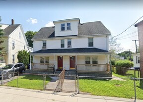 Building Photo - 1834 River St