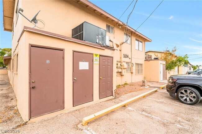 Building Photo - 3204 N Michael Way
