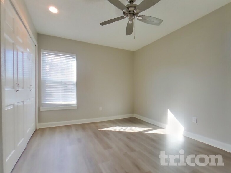 Building Photo - 316 E Citrus St