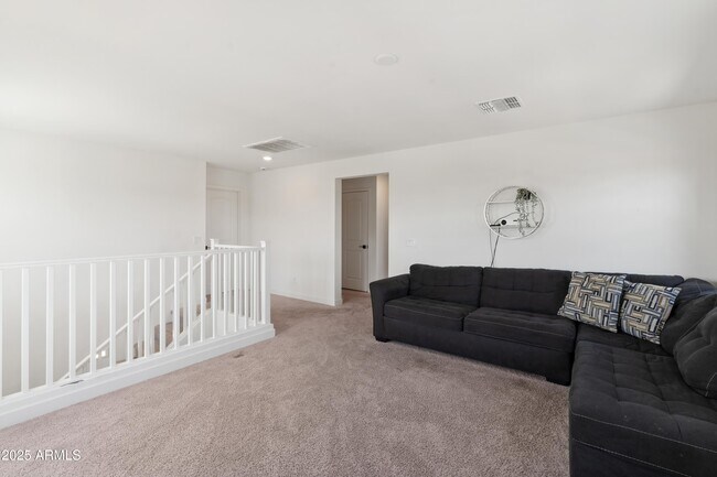 Building Photo - 7352 S Briarwood Ln