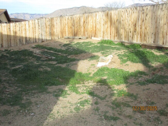 Building Photo - 13104 Oriente Ave NE