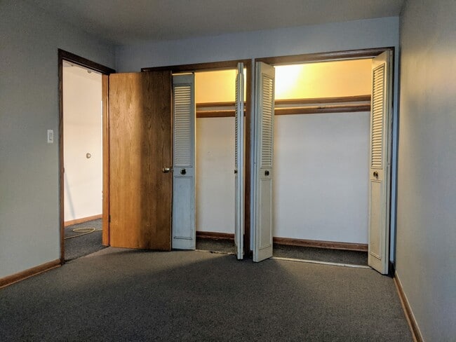 Closets Space - 1600 N 1st Ave