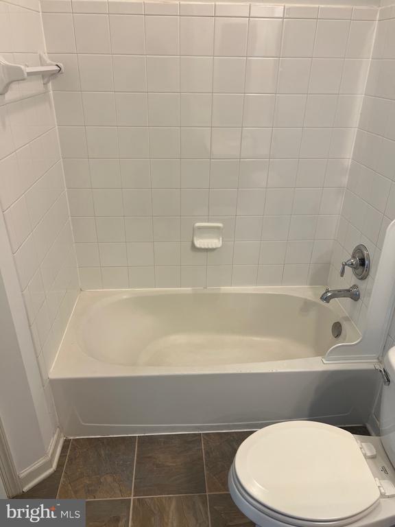 Primary Photo - 5301 Wyndholme Cir