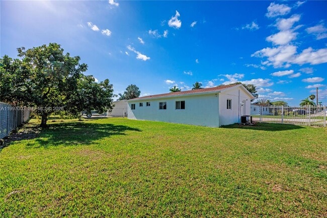 Building Photo - 22503 SW 113th Pl