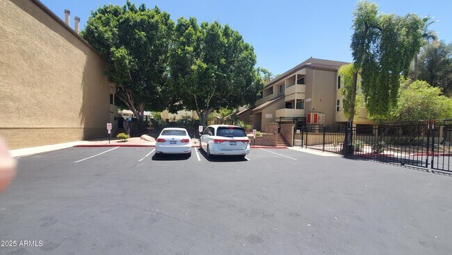 Building Photo - 1331 W Baseline Rd