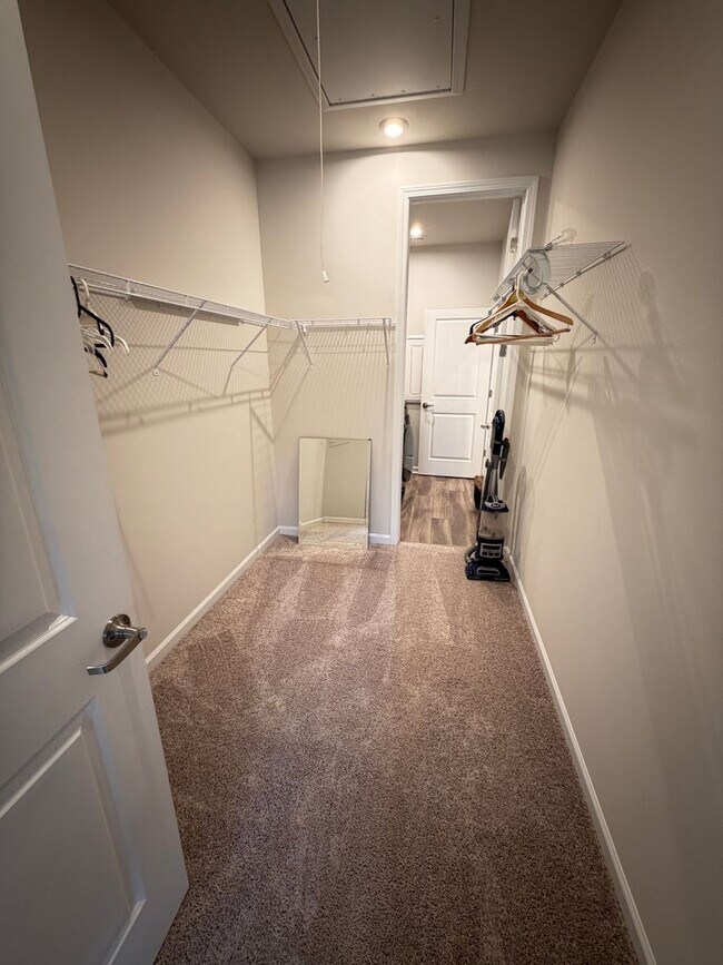 Building Photo - 1 Block from Downtown Kannapolis