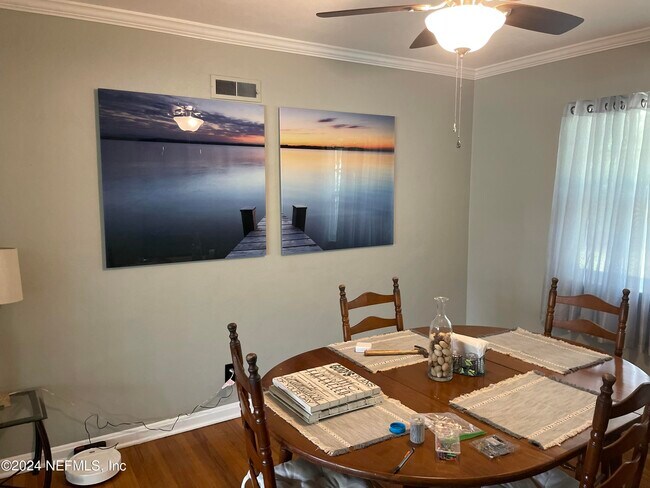 Building Photo - 5054 Pirates Cove Rd