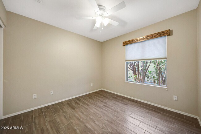 Building Photo - 16804 N 113th Dr