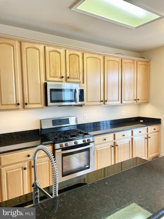 Building Photo - 12817 Clarks Crossing Dr