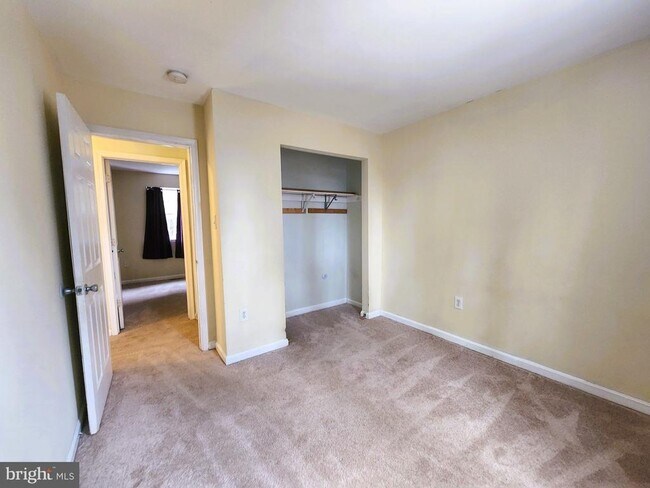 Building Photo - 292 Ternwing Dr