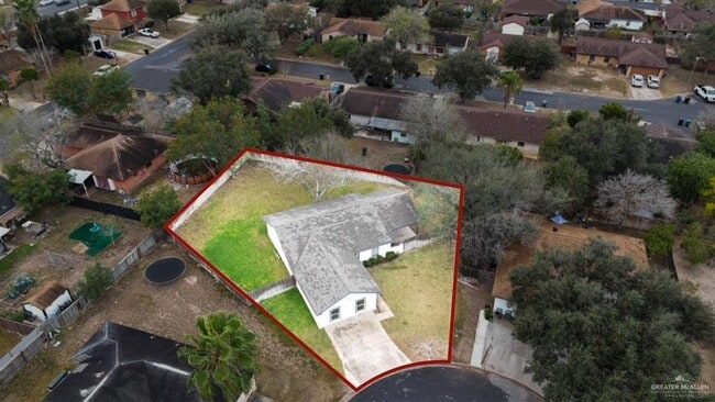 Building Photo - 19 Falcon Ave