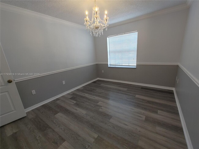 Building Photo - 1137 NW 128th Pl