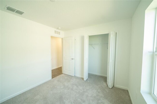 Building Photo - 4757 SW 83rd Lp