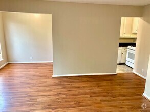 Building Photo - Great 2 bed, 1.5 Bath Condo with Garage in...