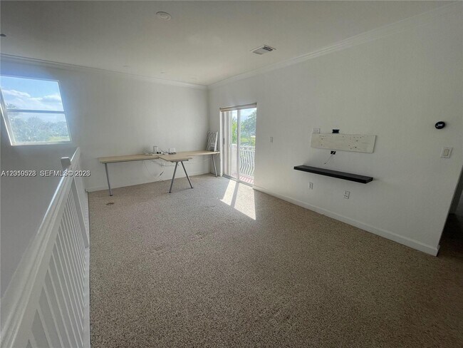Building Photo - 7931 NW 114th Ct