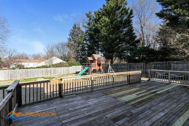 Building Photo - 3025 Rock Dr