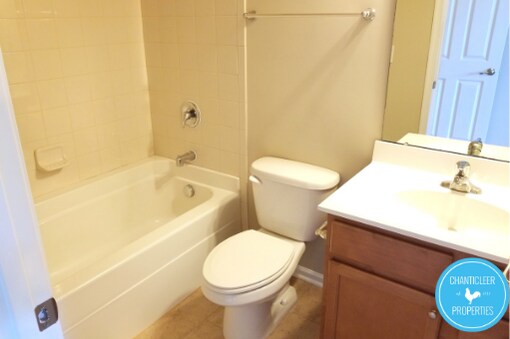 Building Photo - 506 Berry Chase Way