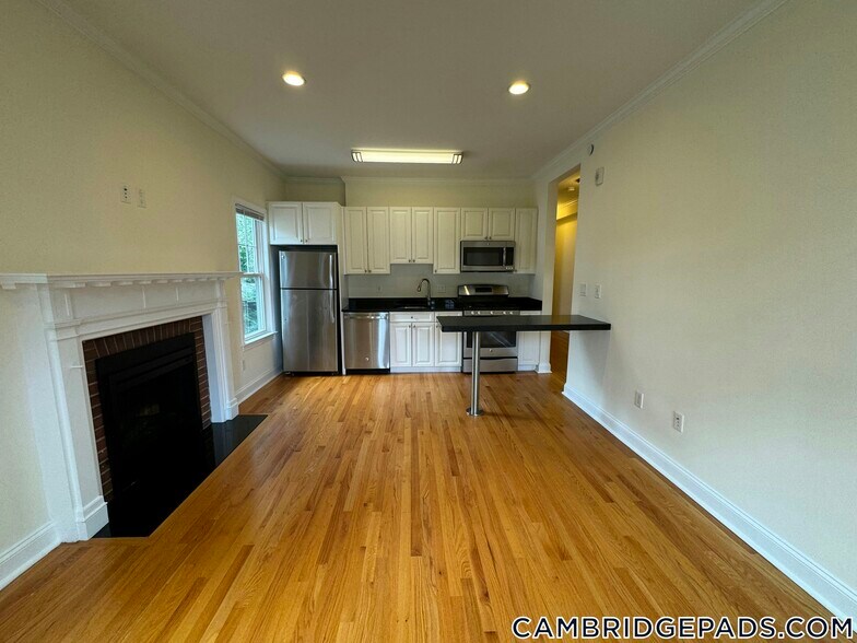 Building Photo - 65 Langdon St
