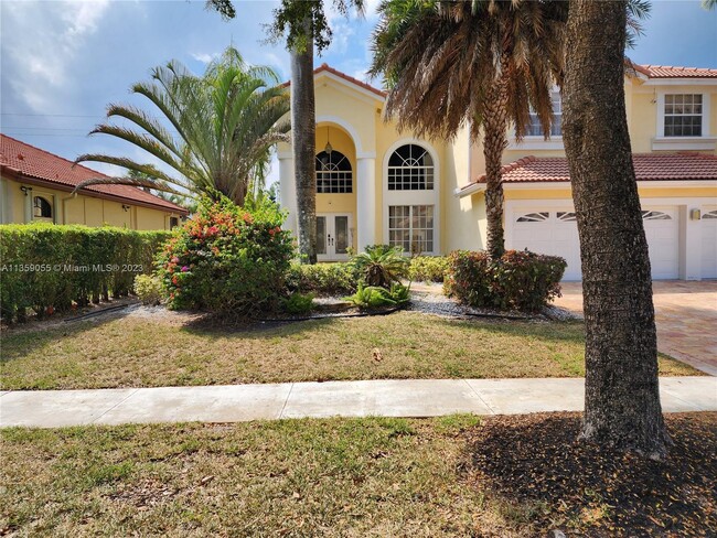 Building Photo - 10246 Lexington Estates Blvd
