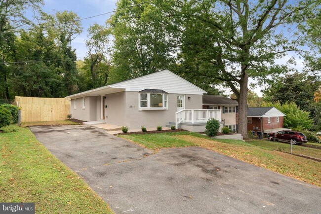 Building Photo - 2711 Groveton St