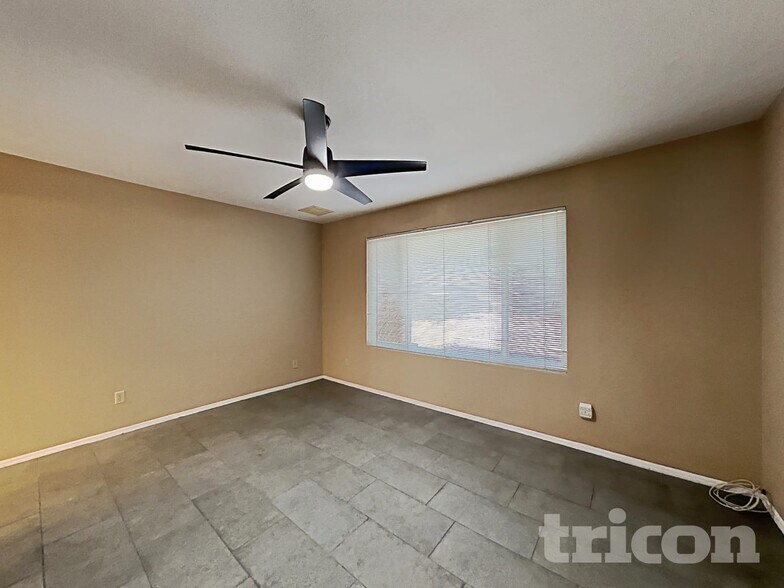 Building Photo - 4140 W Pershing Ave