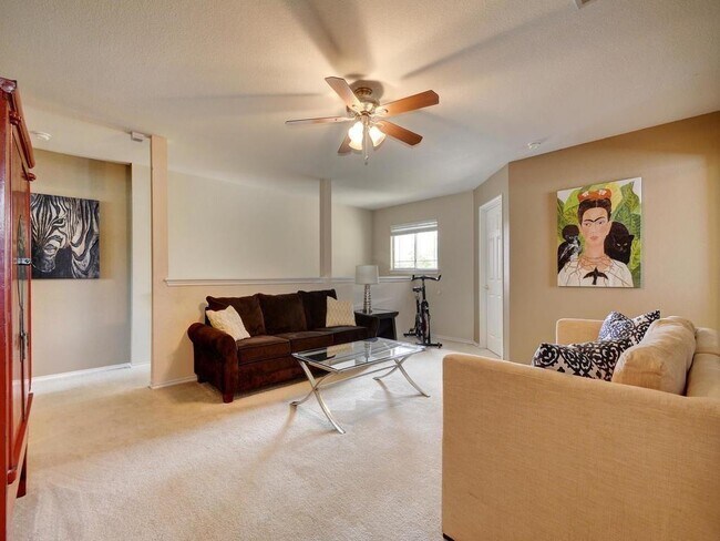 Building Photo - 1617 Poppy Seed Ln