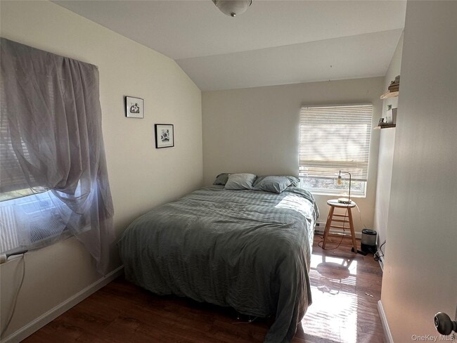 Building Photo - 11 Upper Hillman Rd