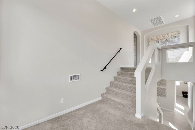 Building Photo - 9770 Hawk Crest St