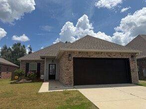 Building Photo - 106 Lightbourne Dr