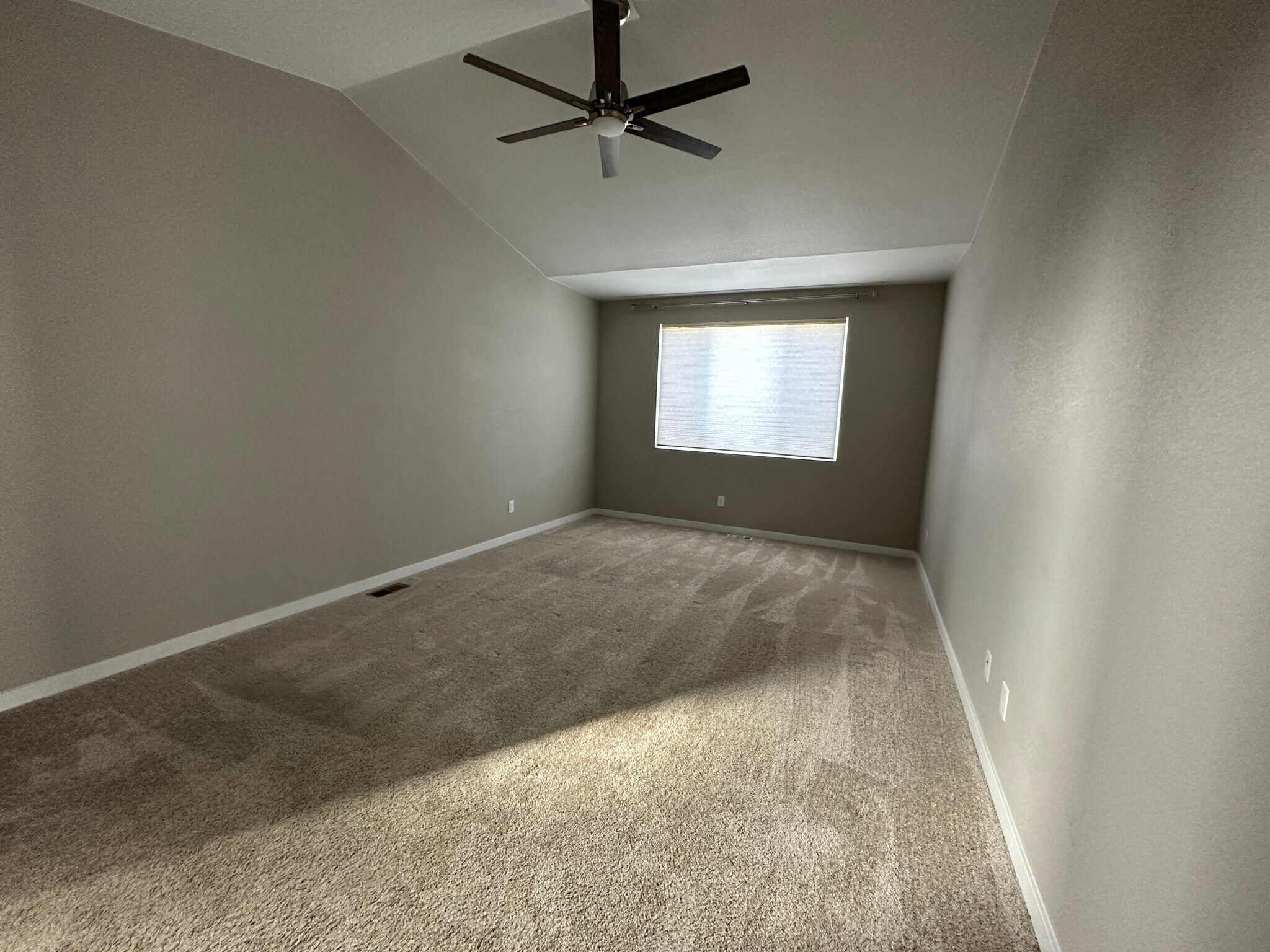 Building Photo - 6737 Sedgerock Ln