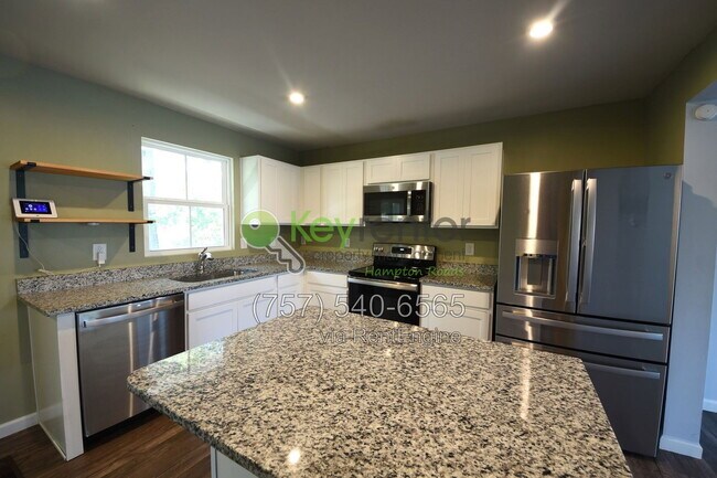 Building Photo - 49 Manilla Cir