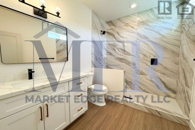 Building Photo - 3Bed/2.5Bath House in Sedona! Ready for Im...