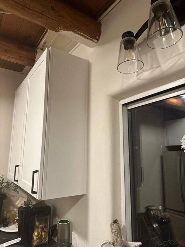 Building Photo - Renovated Santa Fe Home!!