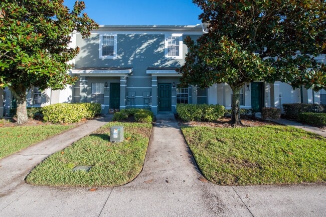 Primary Photo - 2 Bedroom /2.5 bathrooms Town House. Just ...