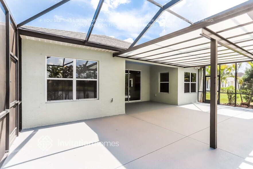 Building Photo - 4922 Mission Park Ln