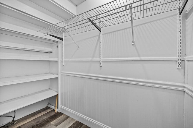 Building Photo - 3815 Free Ferry Ln