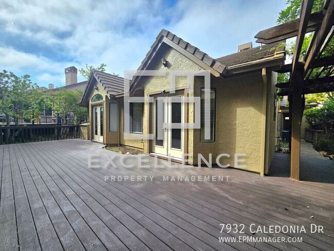 Building Photo - 7932 Caledonia Dr