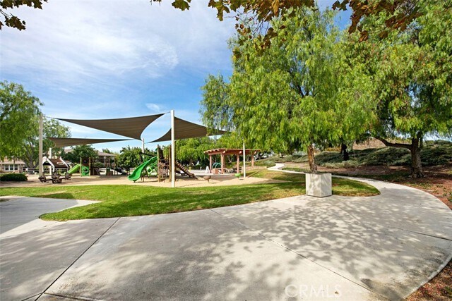 Building Photo - 19 Radiance Ln