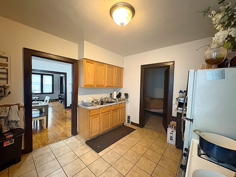 Building Photo - 1734 N Arlington Pl