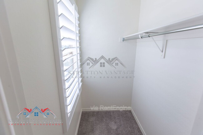 Building Photo - 5954 E Demeter Dr