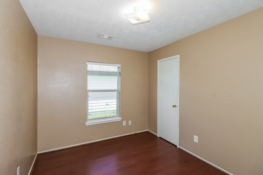 Building Photo - 20515 Fairworth Pl Ln