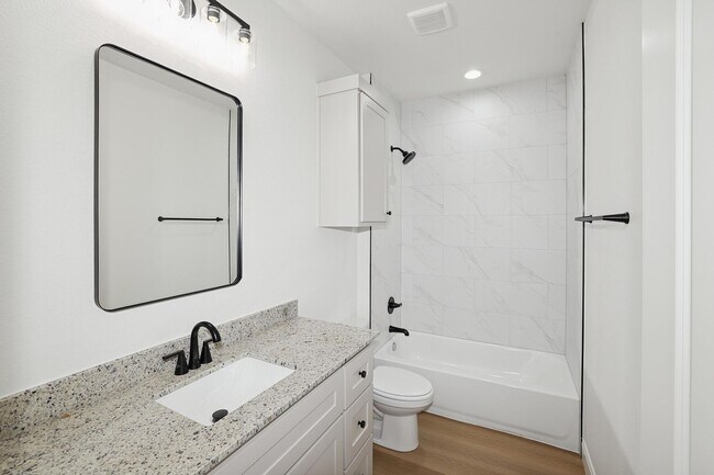 Building Photo - 10424 Tierra Santa Dr