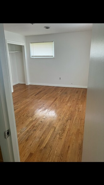 Building Photo - 4732 W Beaver Creek Dr